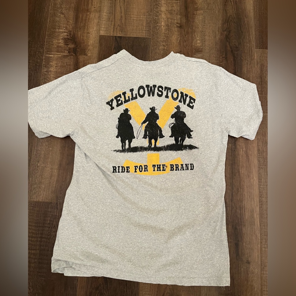 Uni-sex Yellowstone T-shirt